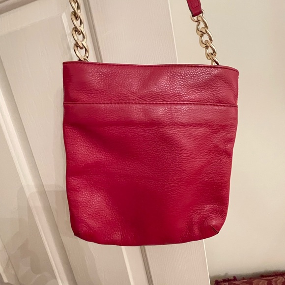 Michael Kors red leather crossbody bag - Picture 2 of 8
